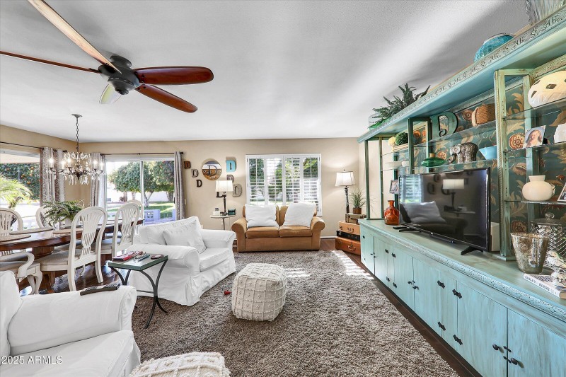 17-10825 W Caron Drive-17