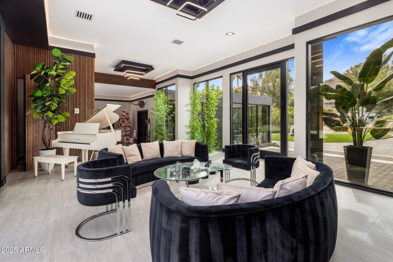 112-web-or-mls-IMG_8423