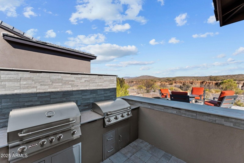 Outdoor kitchen with bar