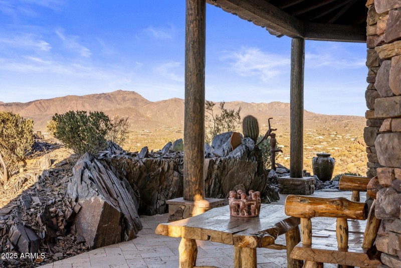 2-web-or-mls-D46A9930