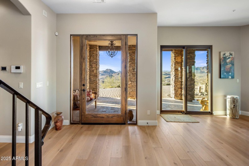 7-web-or-mls-D46A9972 copy