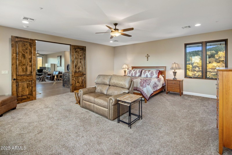 29-web-or-mls-D46A10120 copy