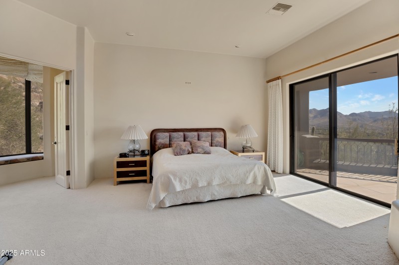 Primary suite