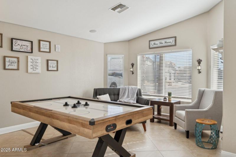 14-web-or-mls-4002-w-questa-dr