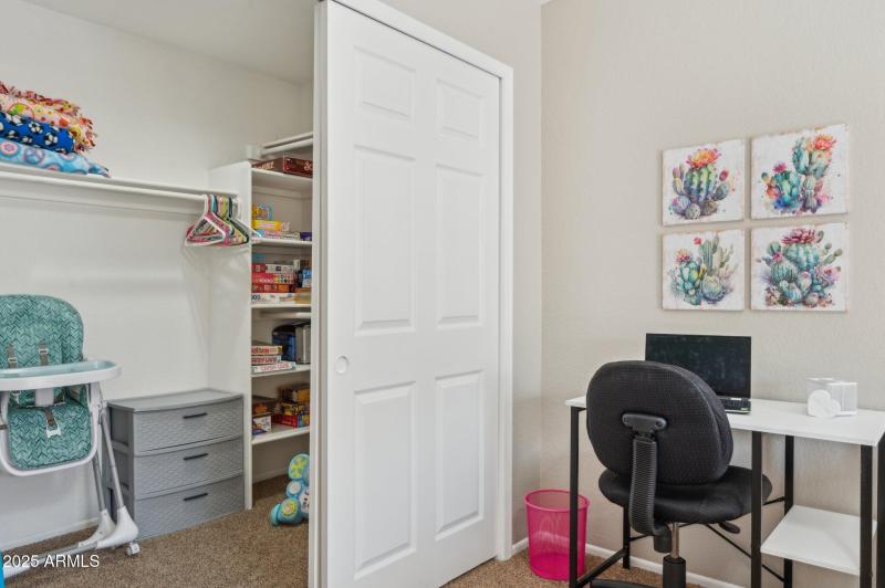 17-web-or-mls-4002-w-questa-dr