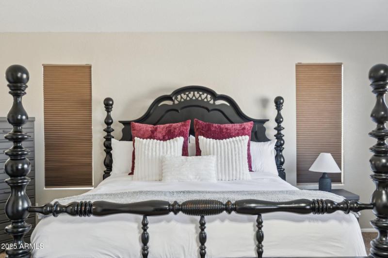 22-web-or-mls-4002-w-questa-dr