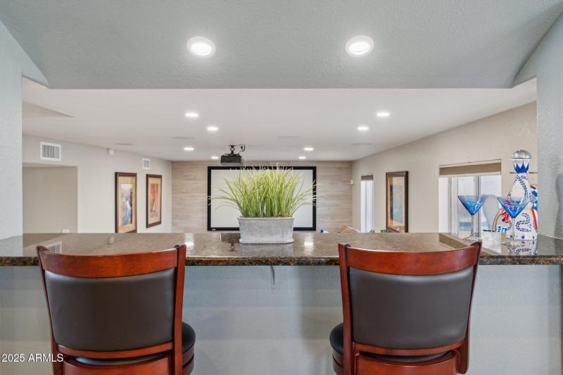 4-web-or-mls-4002-w-questa-dr