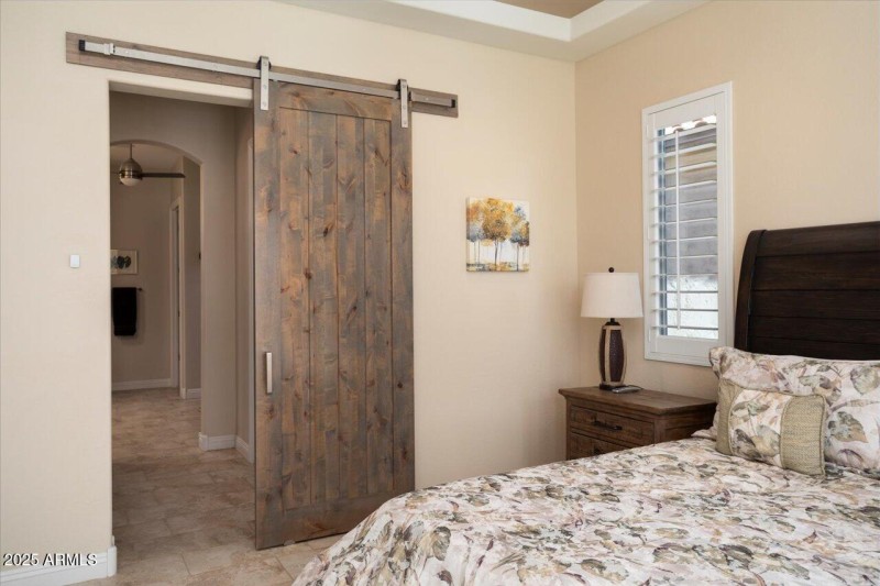 19-Master Bedroom