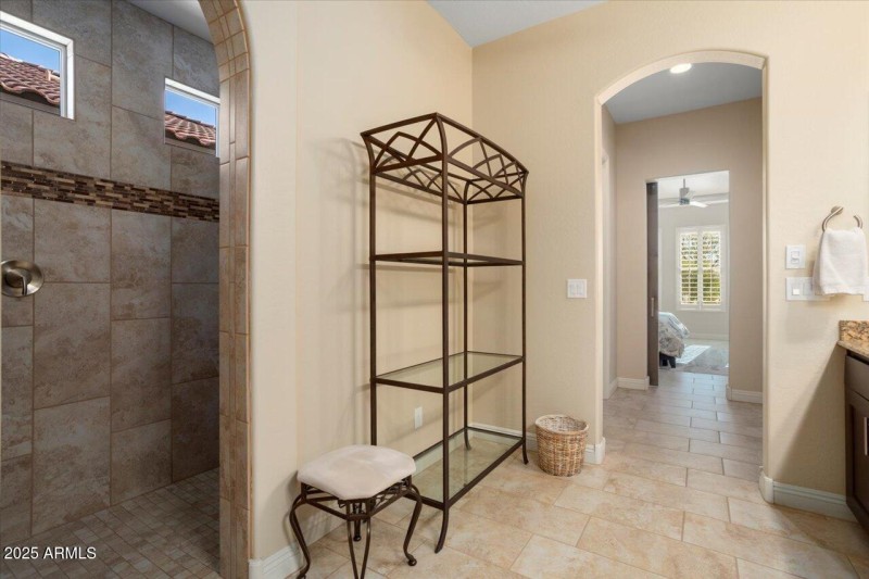 21-Master Bathroom