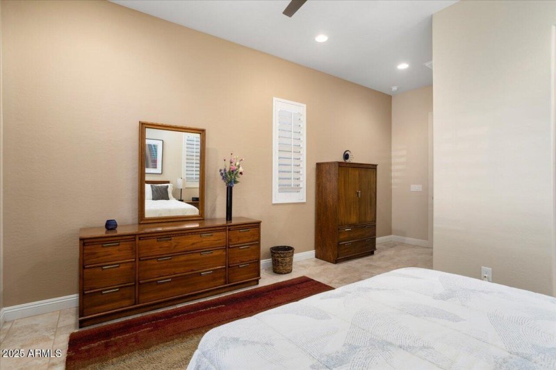 25-Bedroom 2