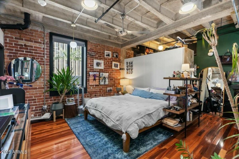 Huge Master Bedroom