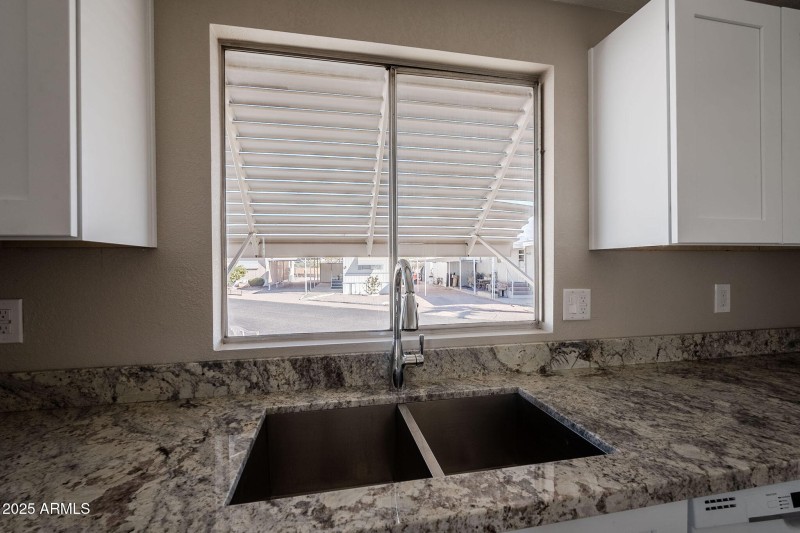 17-web-or-mls-Apache Trail-17