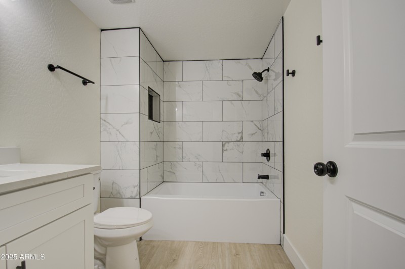 Bathroom 2-pic 1