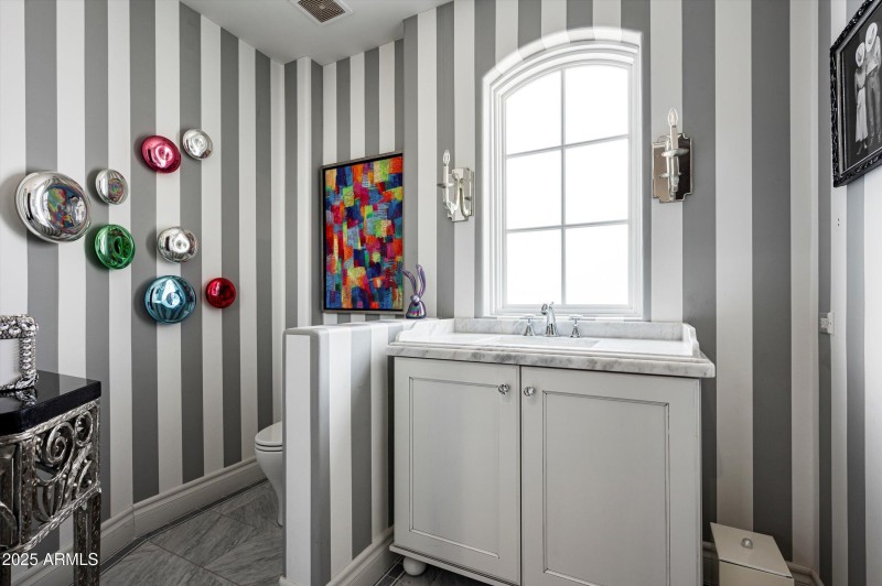 Powder Bath