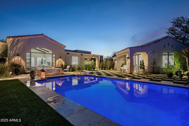 Evening House & Guest House