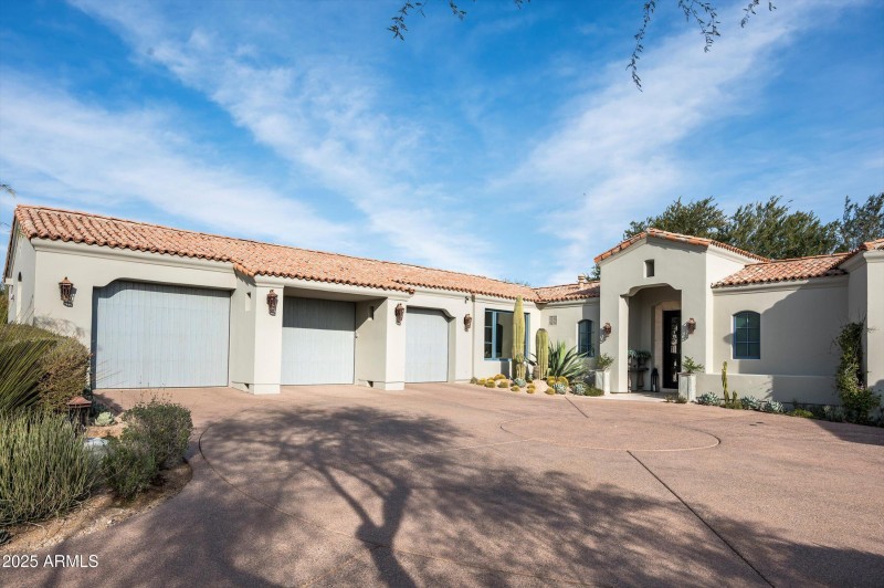 3 Car Garage