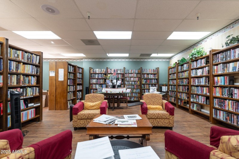 10330 W Thunderbird Blvd APT C119 - 44