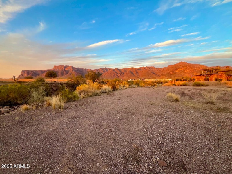 Canyon View 8