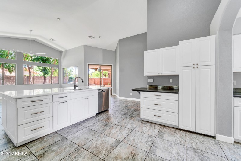 17620 W Weatherby Dr-20