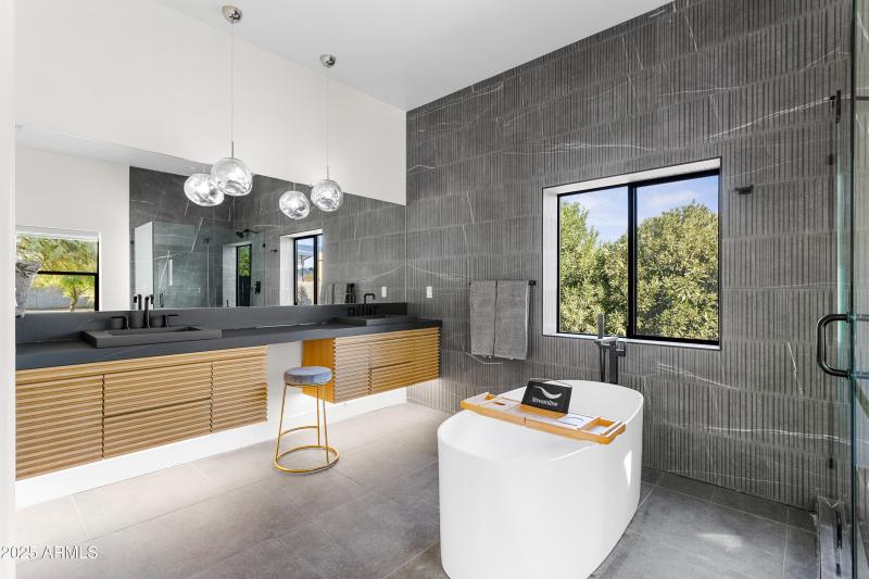 PropertyImageCo_8417ECactusRd_WEB-7