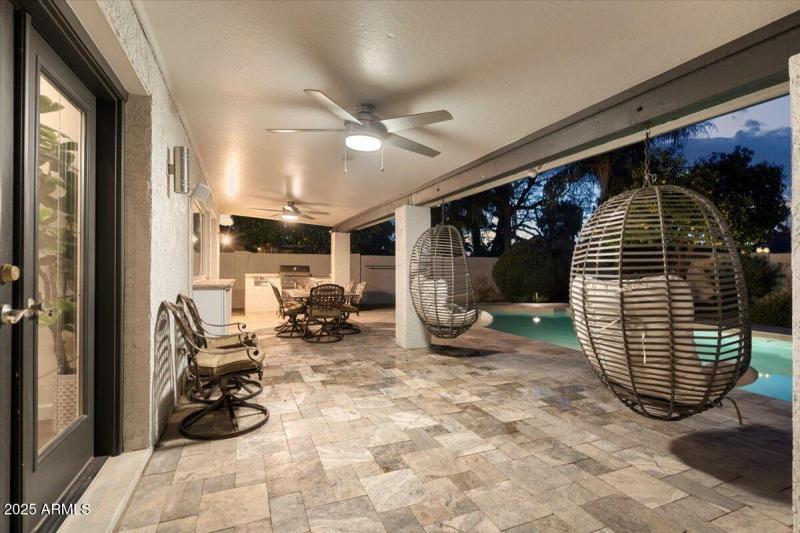 10-49_AustinDSC01326