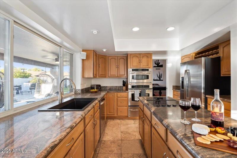 18-11_AustinDSC01121