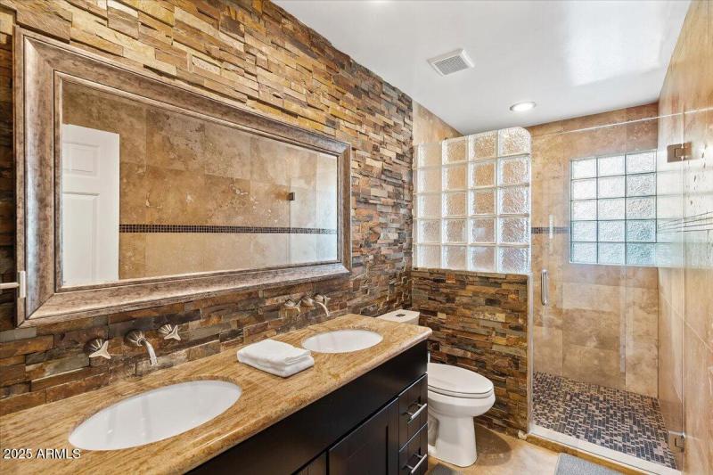 28-27_AustinDSC01006