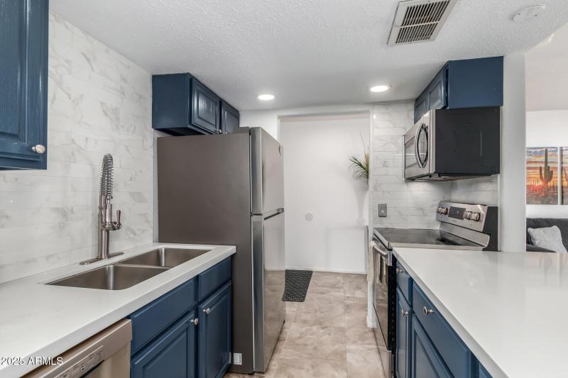 0015-14 - Indian School