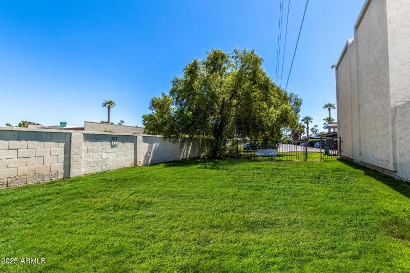 0031-32 - Indian School