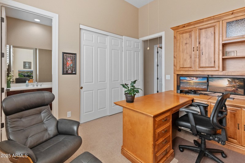 42034 N Harbour Town Ct-10