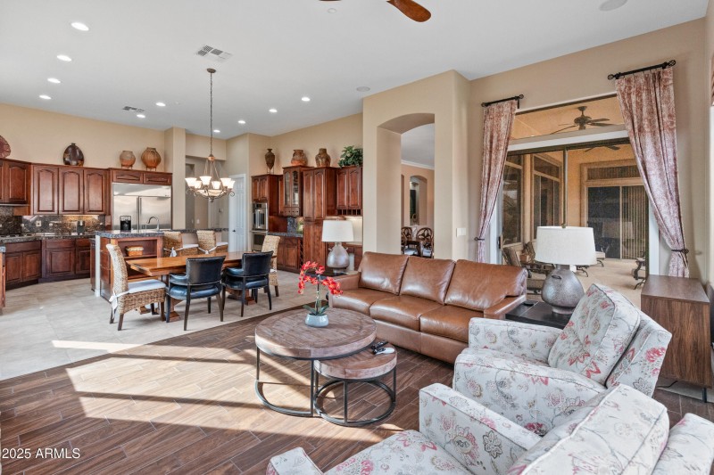 42034 N Harbour Town Ct-42