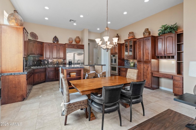 42034 N Harbour Town Ct-44