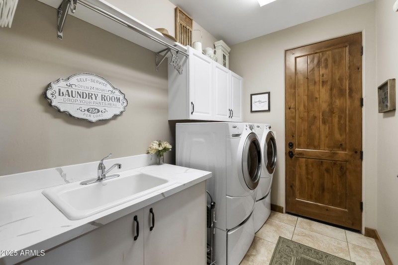 41-Laundry Room