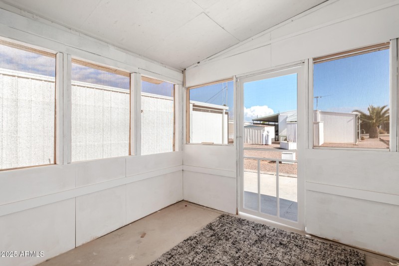 Screened in Patio
