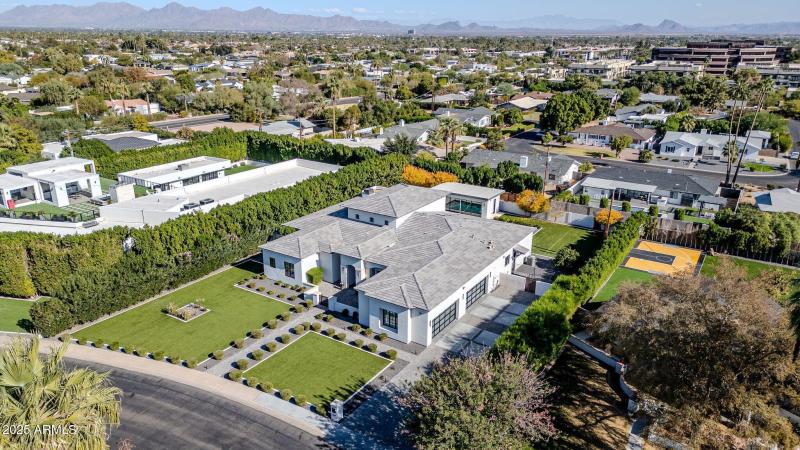 08B9FBF2-8F5F-4F50-8E66-1DE4AEA915A4