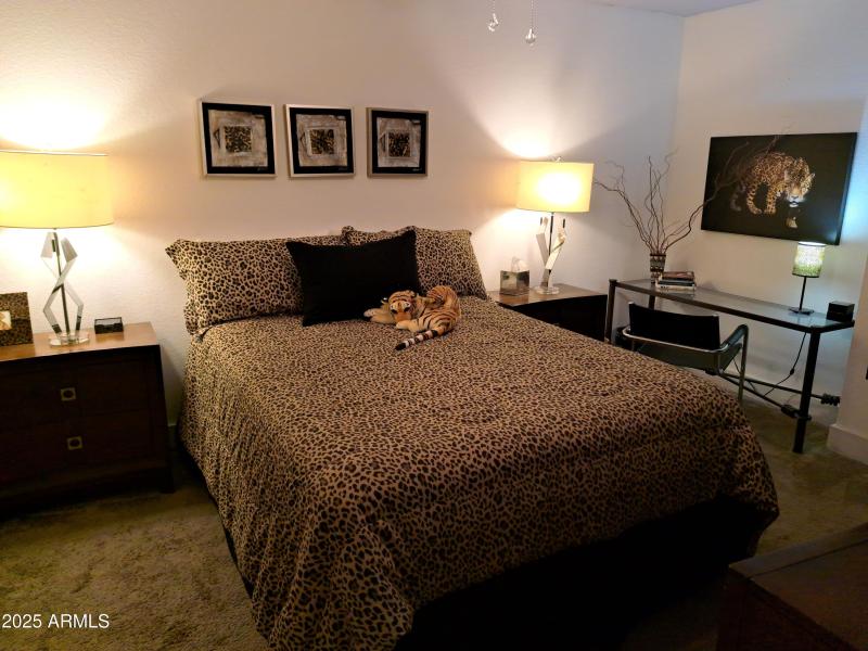 Monaco BR to desk 2x