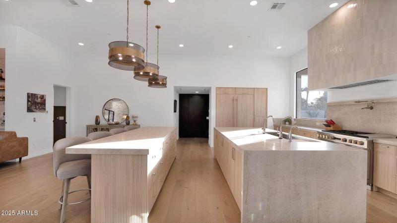 17-web-or-mls-P1228857