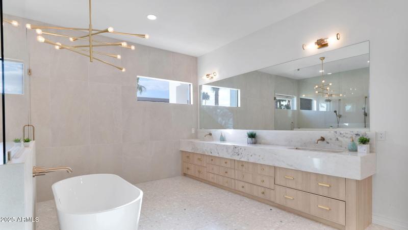 61-web-or-mls-P1228761