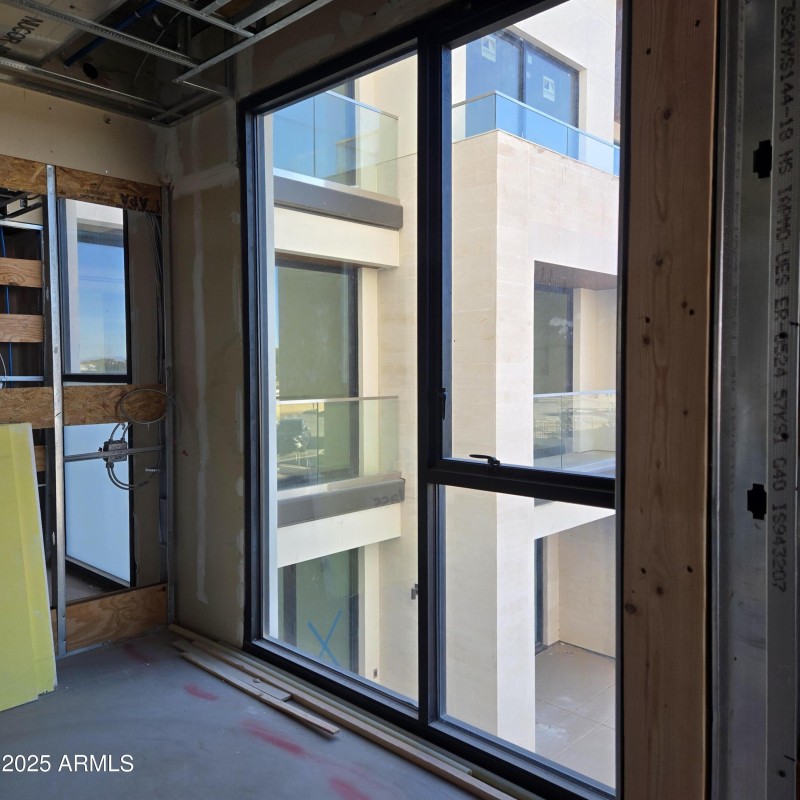 Natural Light in Butler Pantry