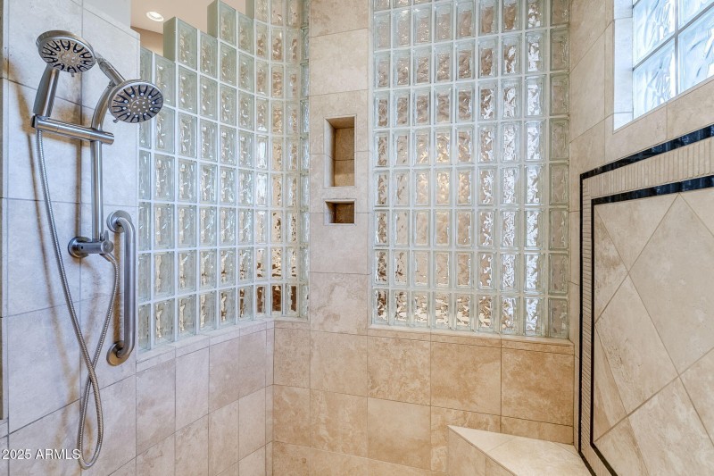 30-web-or-mls-Thorntree-30