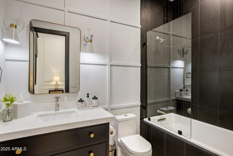 Secondary bedroom ensuite