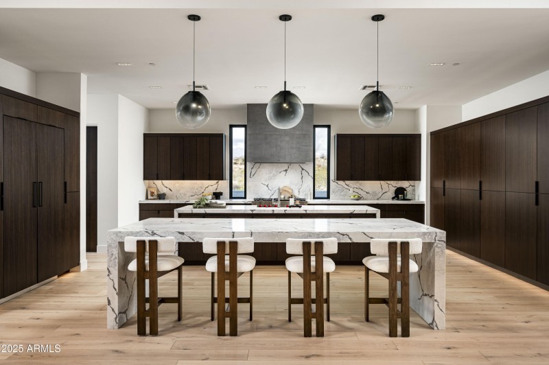Kitchen Dual Islands