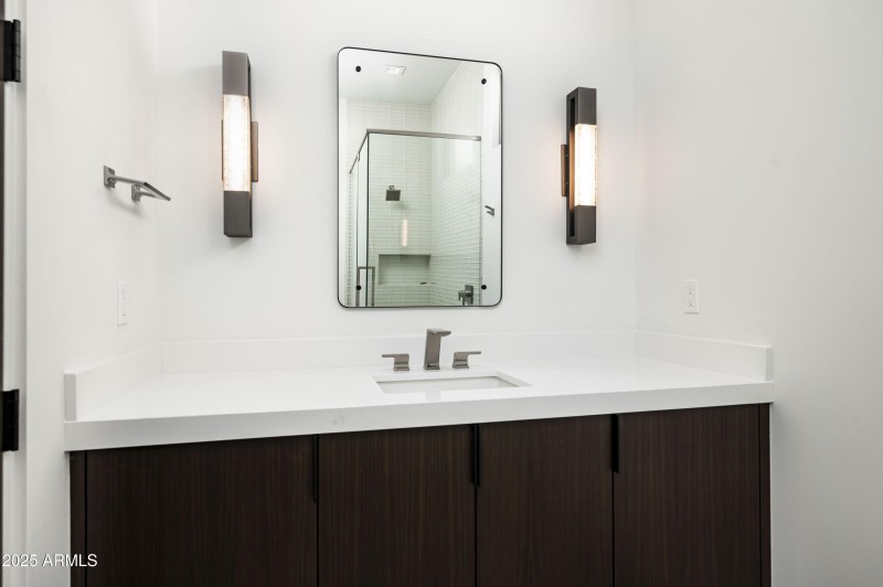 Guest Bath 2