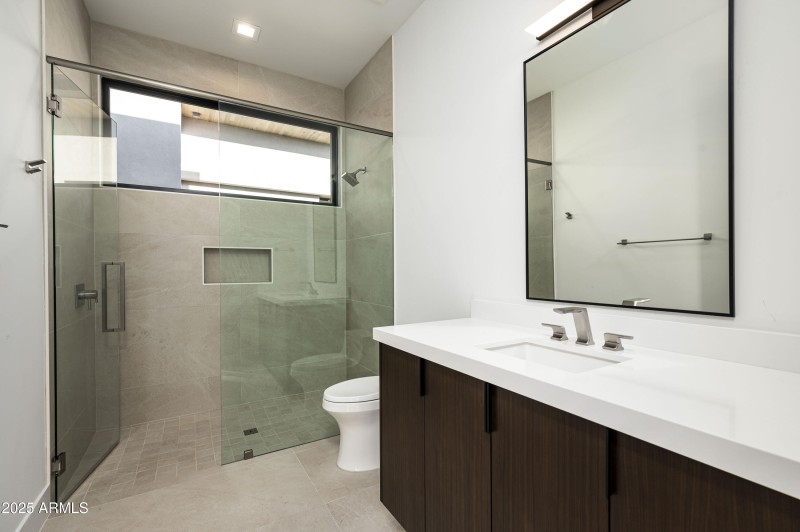 Guest Casita Bathroom