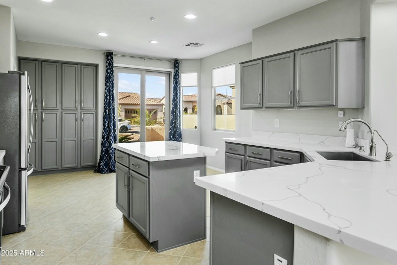 Breakfast nook in Kitchen