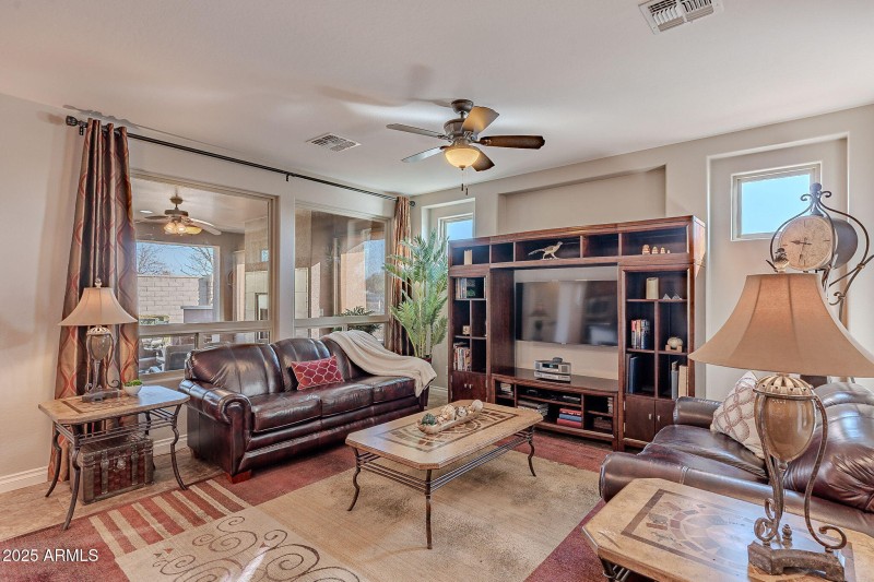 28-web-or-mls-Crocus-28