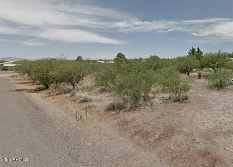 3149 W Stewart RD