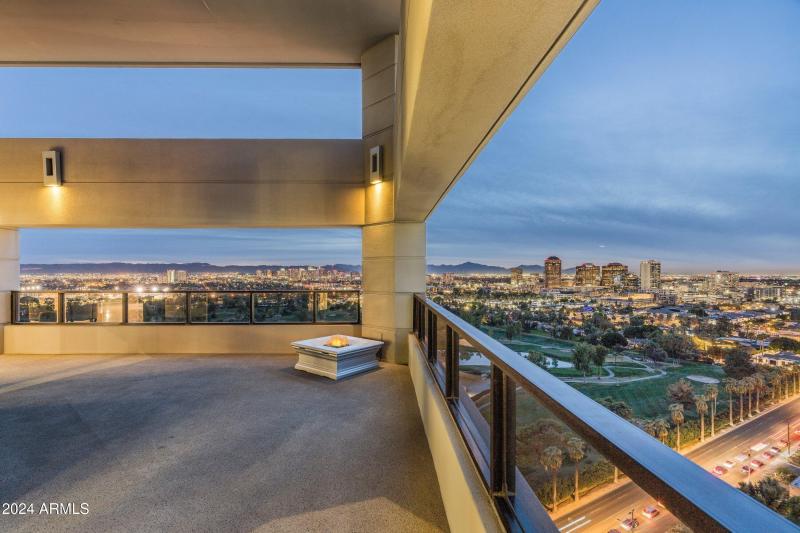 Patio & Golf Course Views