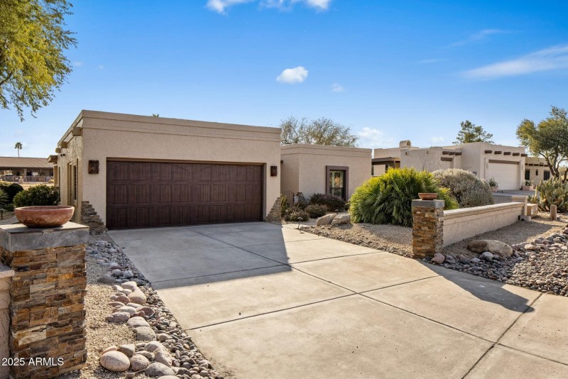 Rio Verde Front Garage