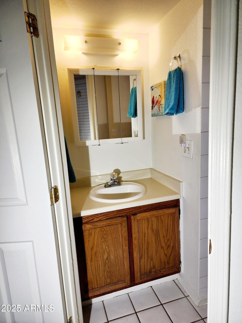 2ND BATHROOM